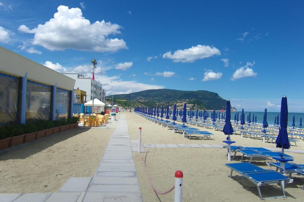 Hotel Galassi Numana Kültér fotó
